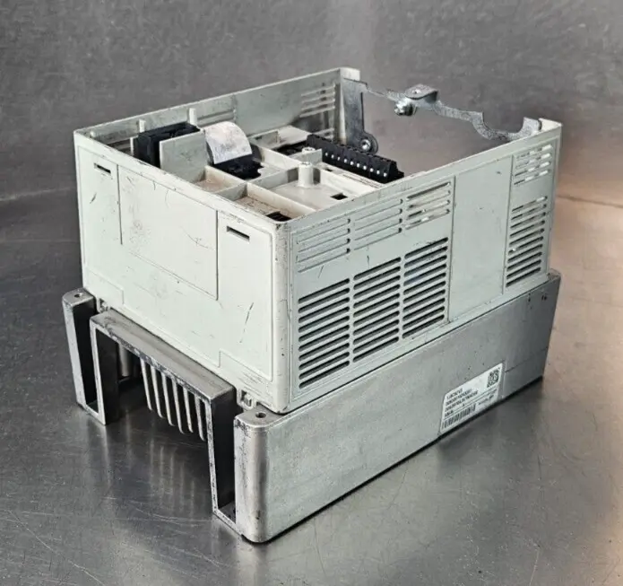 Allen Bradley 20AD8P0A3AYNADG0 /A PowerFlex 70 AC Drive 5HP (BIN751)