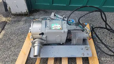 USED SPX/WAUKESHA 220 POSITIVE DISPLACEMENT PUMP