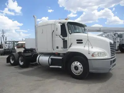Used 2009 MACK PINNACLE CXU613 Conventional trucks Arizona US | Tuscon Trux & Equipment Sales #1546109