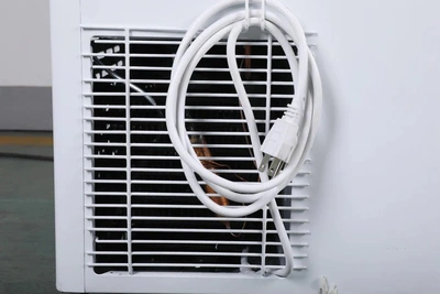 168-0046 FDF12.4CF 41" Sliding Glass Self Contained Chest Freezer