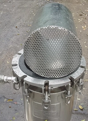 USED B & G MACHINE CO JACKETED BASKET FI BASKET FILTER