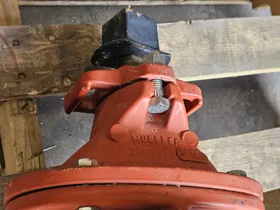 Used MUELLER A-2362 Valves/Fittings British Columbia CA | Lenmark #1440791