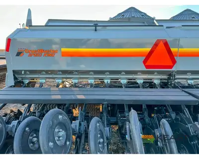 Used CRUSTBUSTER _UNKNOWN_ No-Till Drills Iowa US | Keast Enterprises #1360181