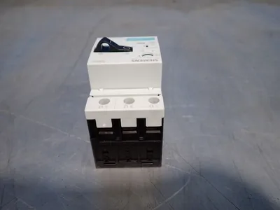 NEW SIEMENS 3RV10111DA10