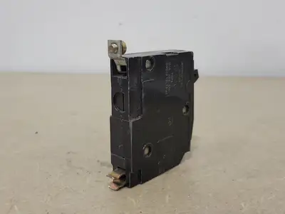 USED SQUARE D QOB115