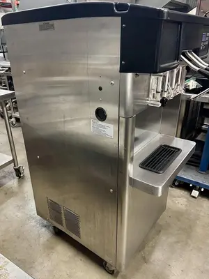 Used 2022 STOELTING F231-30912-2X Ice Cream Equipment Ohio US | Palm Beach Restaurant Equipment, LLC #1421241
