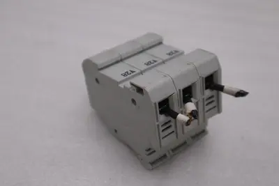 Cooper Bussmann CHCC 3-Pole Fuse Holder 600V 30A STOCK H1519A