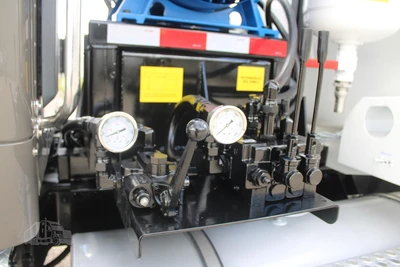 Used 2019 KENWORTH T880 Septic/Sewer/Vacuum Trucks Texas US | Roll Off Truck World #1491813