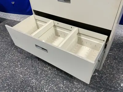 Used STEELCASE _UNKNOWN_ Cabinets Ohio US | HGR 24 #1407629