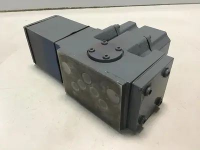 USED MOOG D661-2906