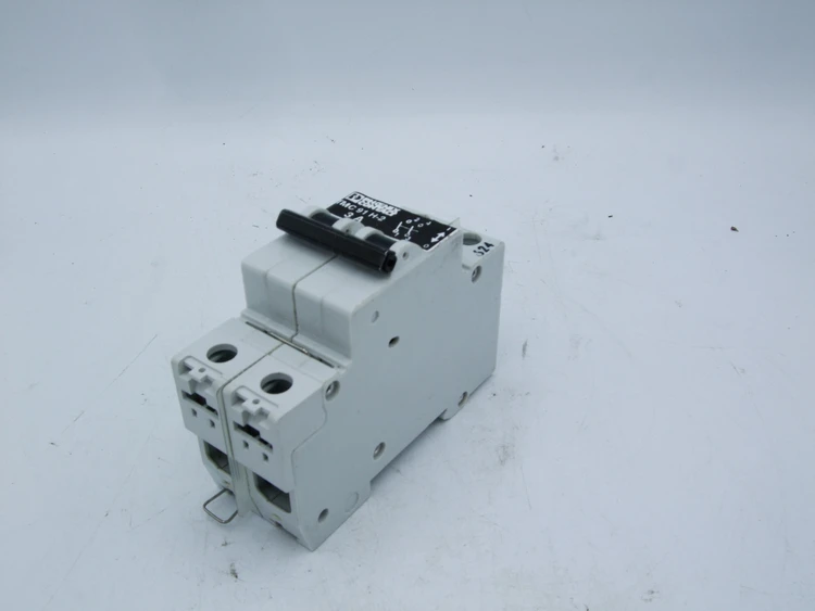 Used PHOENIX CONTACT TMC 91 H-2 Circuit Breakers Connecticut US | BG Industrial Surplus #471176