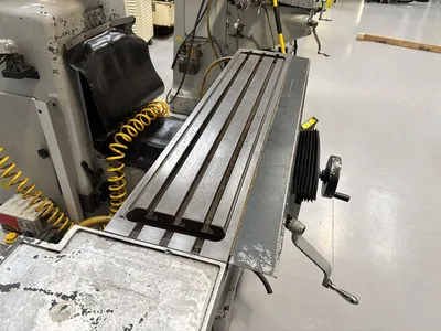 2017 XYZ SMX2000 Vertical Mills | Charter Auctions (7)