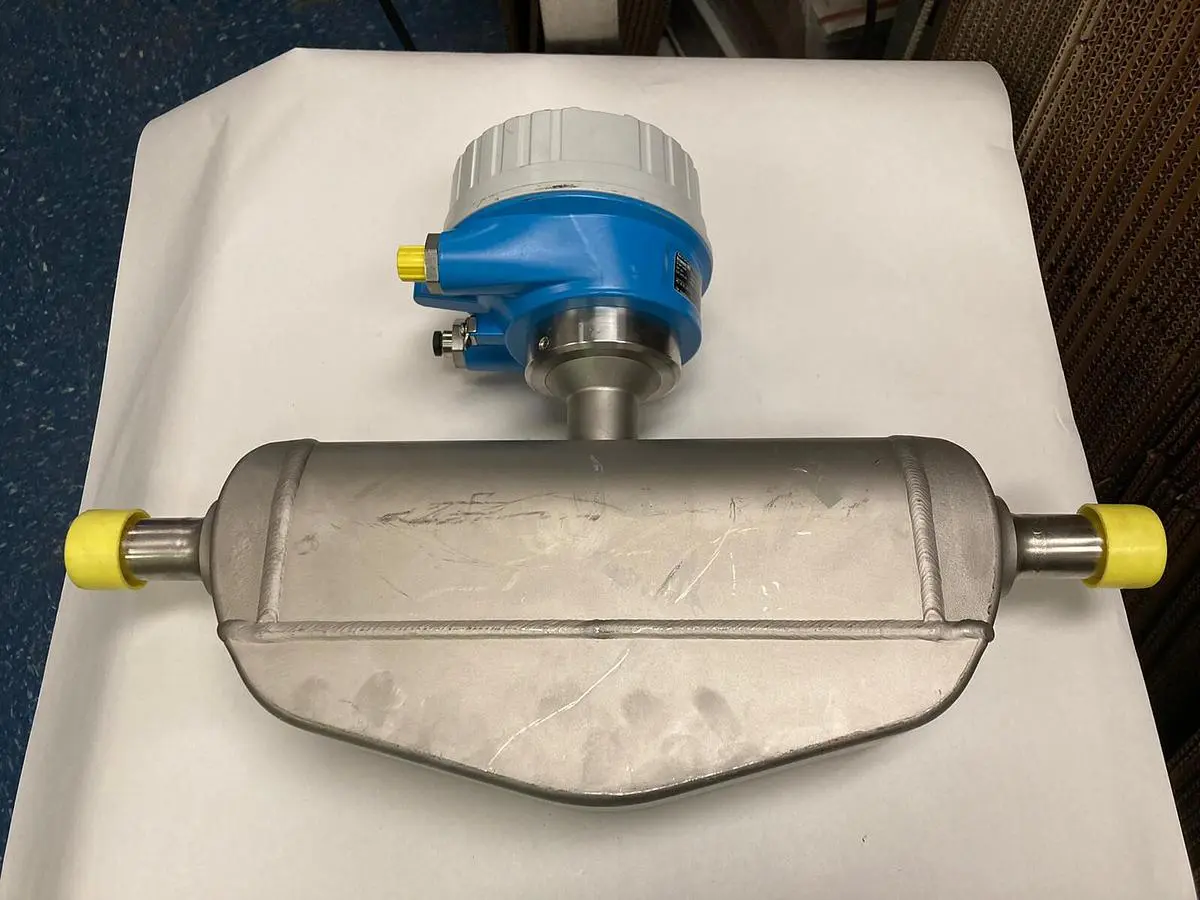 New | in-Stock ENDRESS+HAUSER 8S1B15-14P4/0 Flowmeters Ohio US | Surplus Asset Holdings #1226358