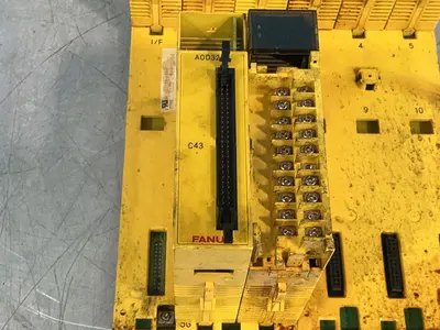 Used 2005 FANUC A03B0819C004 PLC Chassis Ohio US | HGR 24 #1345493