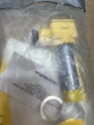 NEW Turck NI10-G18SK-AZ3X2