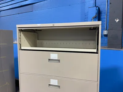Used STEELCASE _UNKNOWN_ Cabinets Ohio US | HGR 24 #1083967