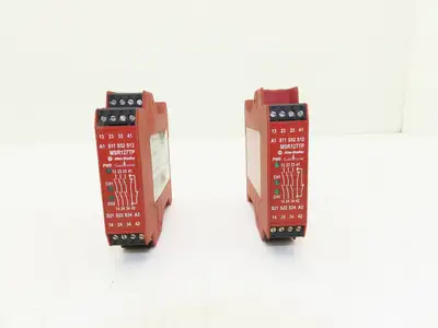 Allen Bradley MSR127TP 440R-N23132 Guardmaster Safety Relay Module 24V  Lot of 2