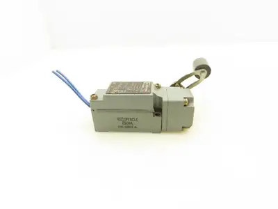 Cutler Hammer E50SA Limit Switch E50DR1 Operating Head Roller Arm 5° Pretravel