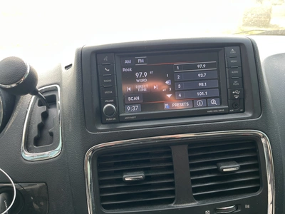 USED 2020 DODGE CARAVAN