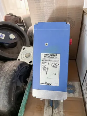 HONEYWELL MAXON 0300 S DSCV-AA11-CA000-A Actuator/Motorized Control | Buy Per Pound (4)