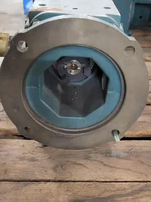 Used DODGE DODGE GEAR BOX 56C262B090 ID: 140C262B090K1ADD NO: SC262B090NK1 RATIO 90:1 / 1750 RPM Gearboxes | ND Industrial Surplus #1216839