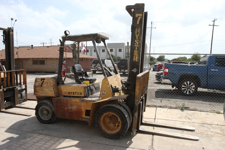 Used _UNKNOWN_ _UNKNOWN_ Internal Combustion Forklifts: Pneumatic Tire Texas US | IRS Auction #1132278