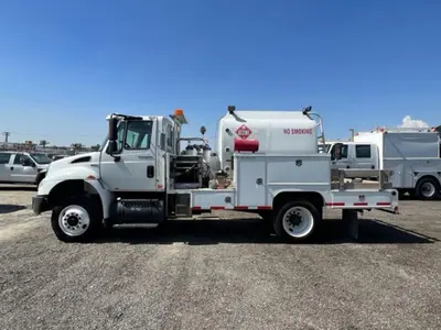 Used 2009 INTERNATIONAL DURASTAR 4400 Fuel & Lube Trucks Washington US | Puget Sound Truck Sales #1546520