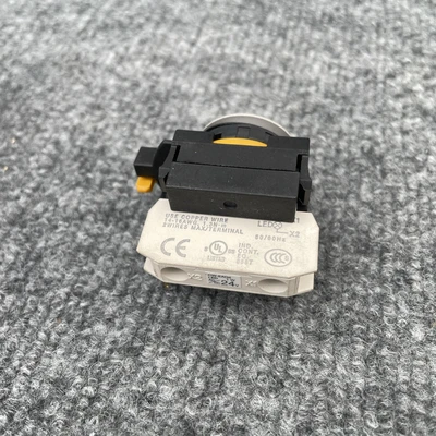 Used IDEC CW4P-1EQ4A Industrial Controls California US | Davliegogo LLC #1706558