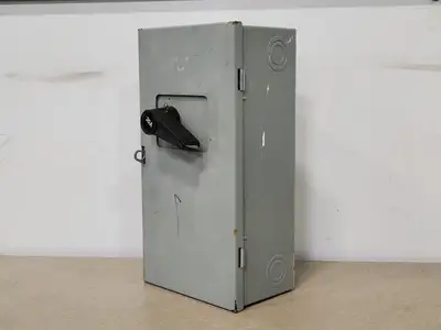 Used FEDERAL PIONEER 1336 Switchgears British Columbia CA | Lenmark #240889