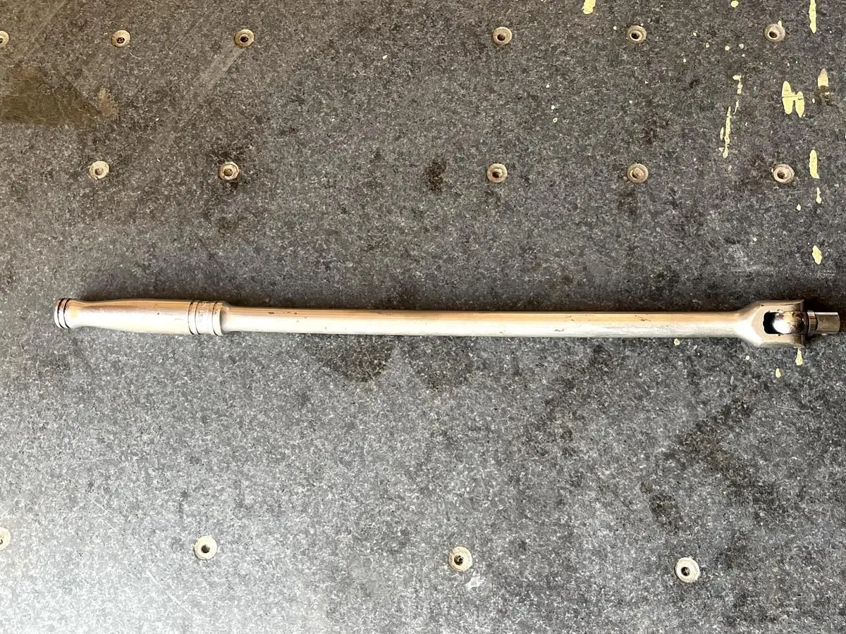 SNAP ON  SN18A  1/2" Drive 18" Standard Handle Breaker Bar  USA