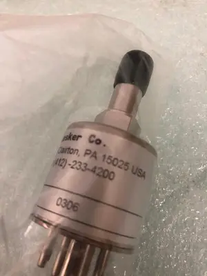 KURT J LESKER KJL-6000 gauge