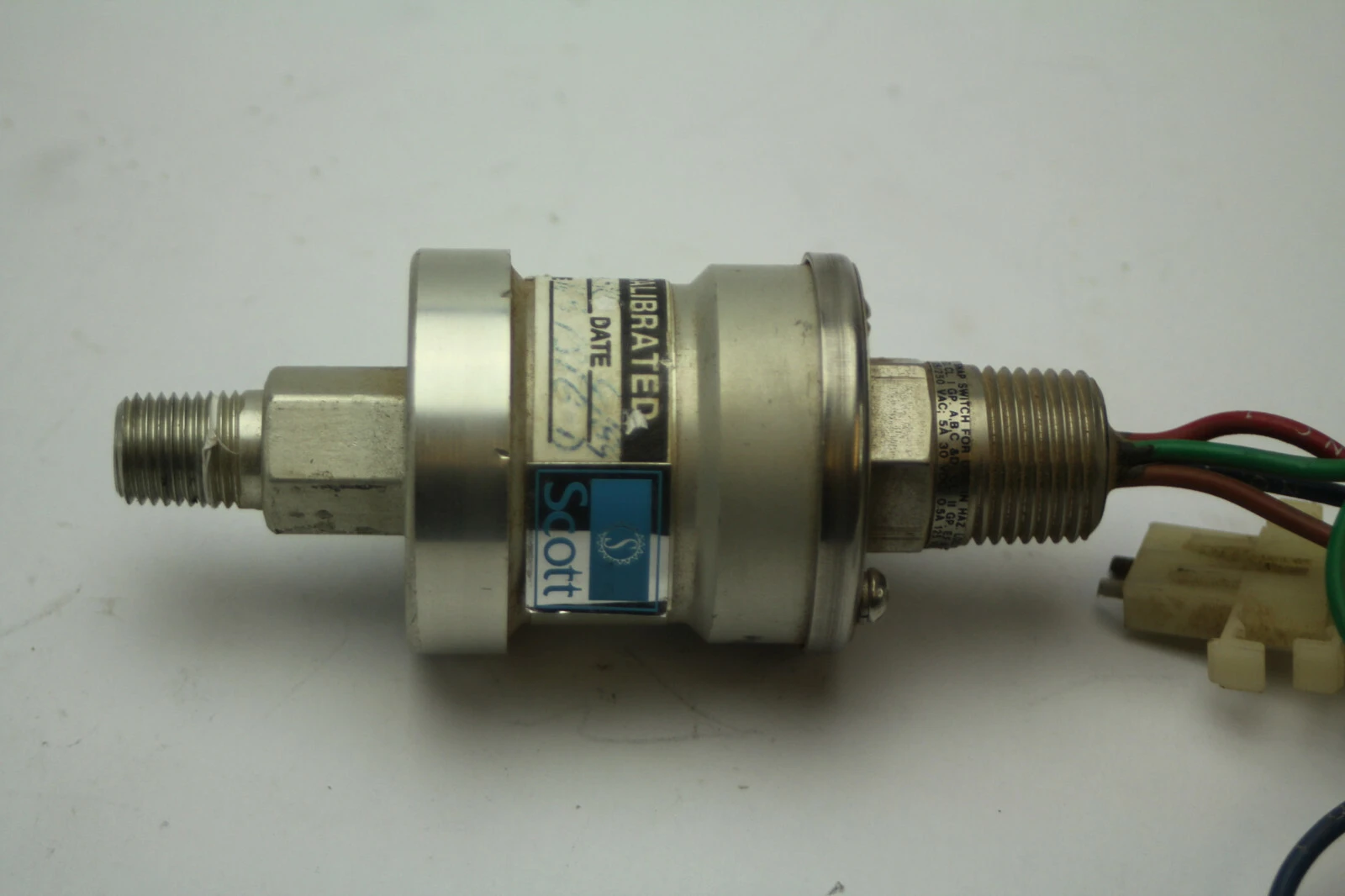 Used CCS 46-1058 Pressure Switches California US | Davliegogo LLC #1705257