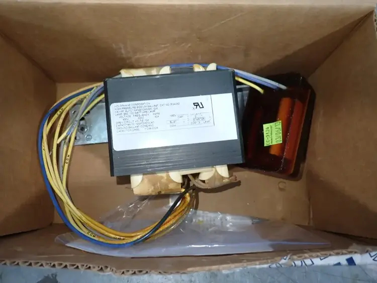 Used HOLOPHARE CORPORATION R5A032 Transformers | HGR 24 #741533