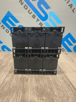 Used SIEMENS 3RH2140-2FB40 Misc Electrical & Power Parts South Carolina US | ESS Industrial Equipment Sales #1310328