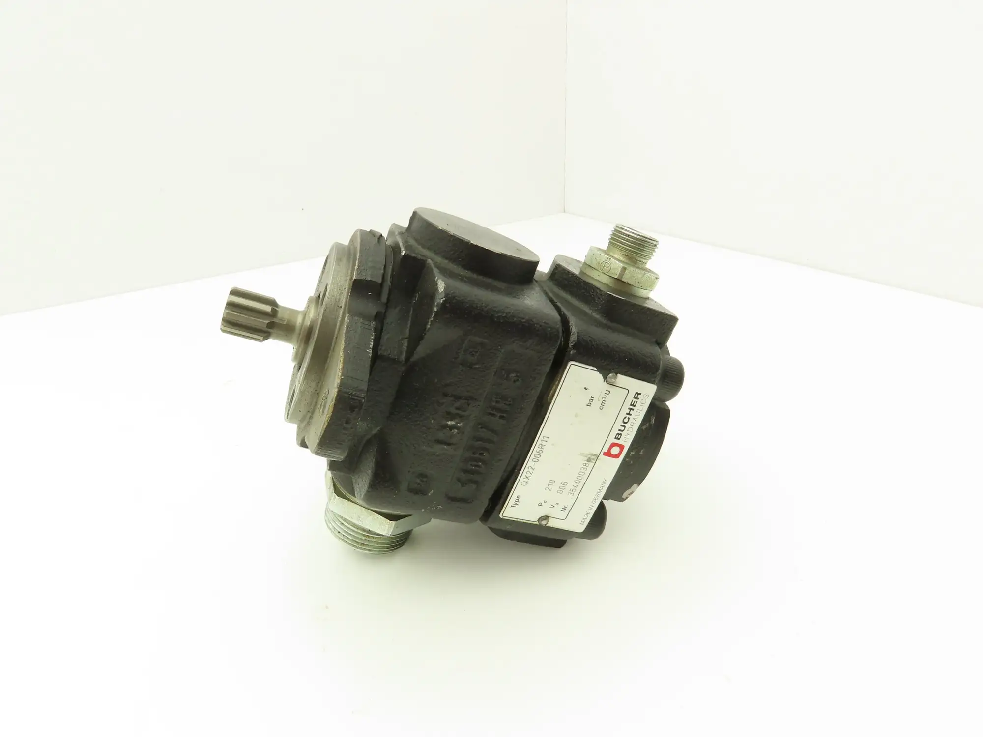 Bucher QX22-006R11 Hydraulic Rotary Gear Vane Pump 16mm Spline Shaft