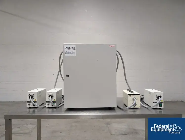 Used _UNKNOWN_ Light Box with (4) Fiberoptics Technology Light Sources Miscellaneous Laboratory Equipment Ohio US | Federal Equipment Company #420382