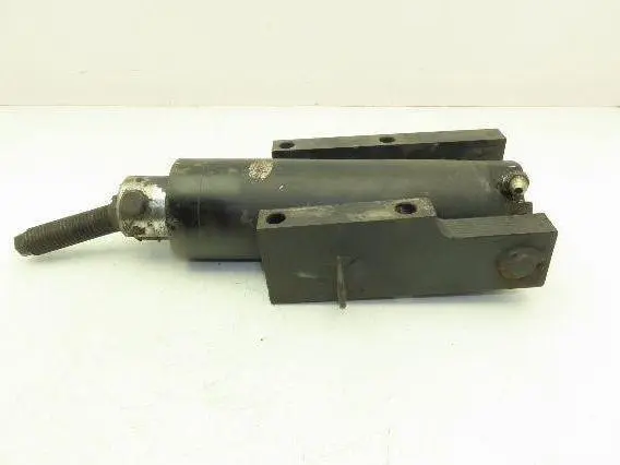 Used CROWN _UNKNOWN_ Forklift Attachments | Arrow Industrial #563206