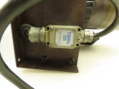 Daikin LD05CP-22 Lubmax Lubricator Motorized Grease Pump