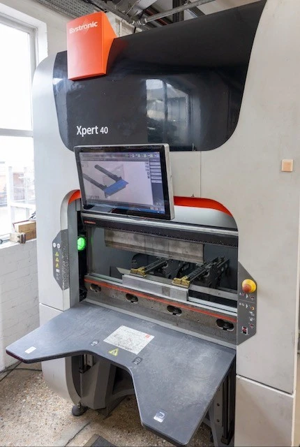 Used BYSTRONIC XPERT 40/1030 Press Brakes GB | Zebra Worldwide Machinery #1142340