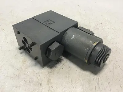 USED VICKERS DG4V3S2AMUHL760EN490