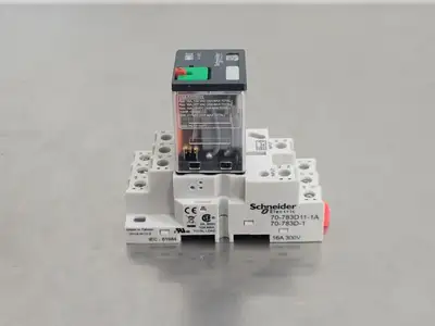 NEW SCHNEIDER ELECTRIC 783XCXM4L-24A