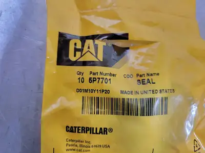 NEW CATERPILLAR 5P-7701
