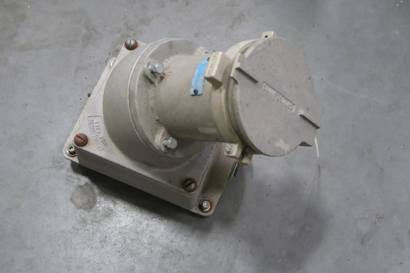 USED CROUSE-HINDS AR2041