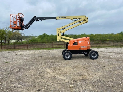 USED 2015 JLG 450AJ