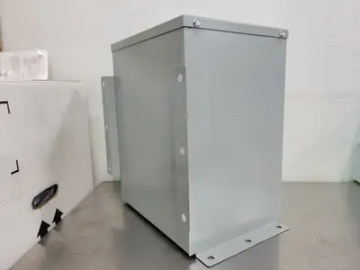 NEW SQUARE D PFC4015F