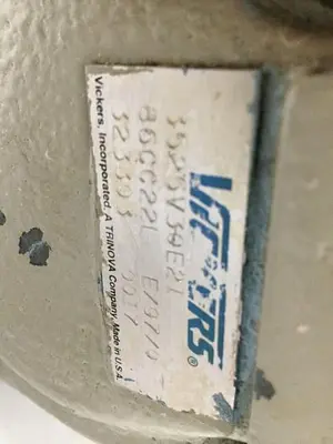 USED VICKERS 3525V30E21