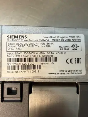 Siemens 6SL3210-1PC22-8UL0 Ver. 04 Sinamics Power Mod. 240-2 (10.4.4)