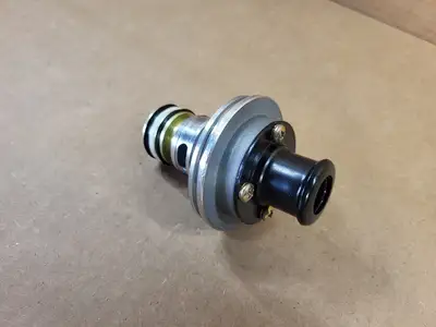NEW TRACTION K031560-G3