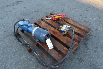 Hydro Pack w/ 2-position Electric DCV and Hydraulic Cylinder