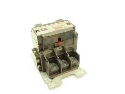 Cutler Hammer A10FN0 Size 4 Motor Starter Contactor 100Hp 600V 3PH 120V Coil